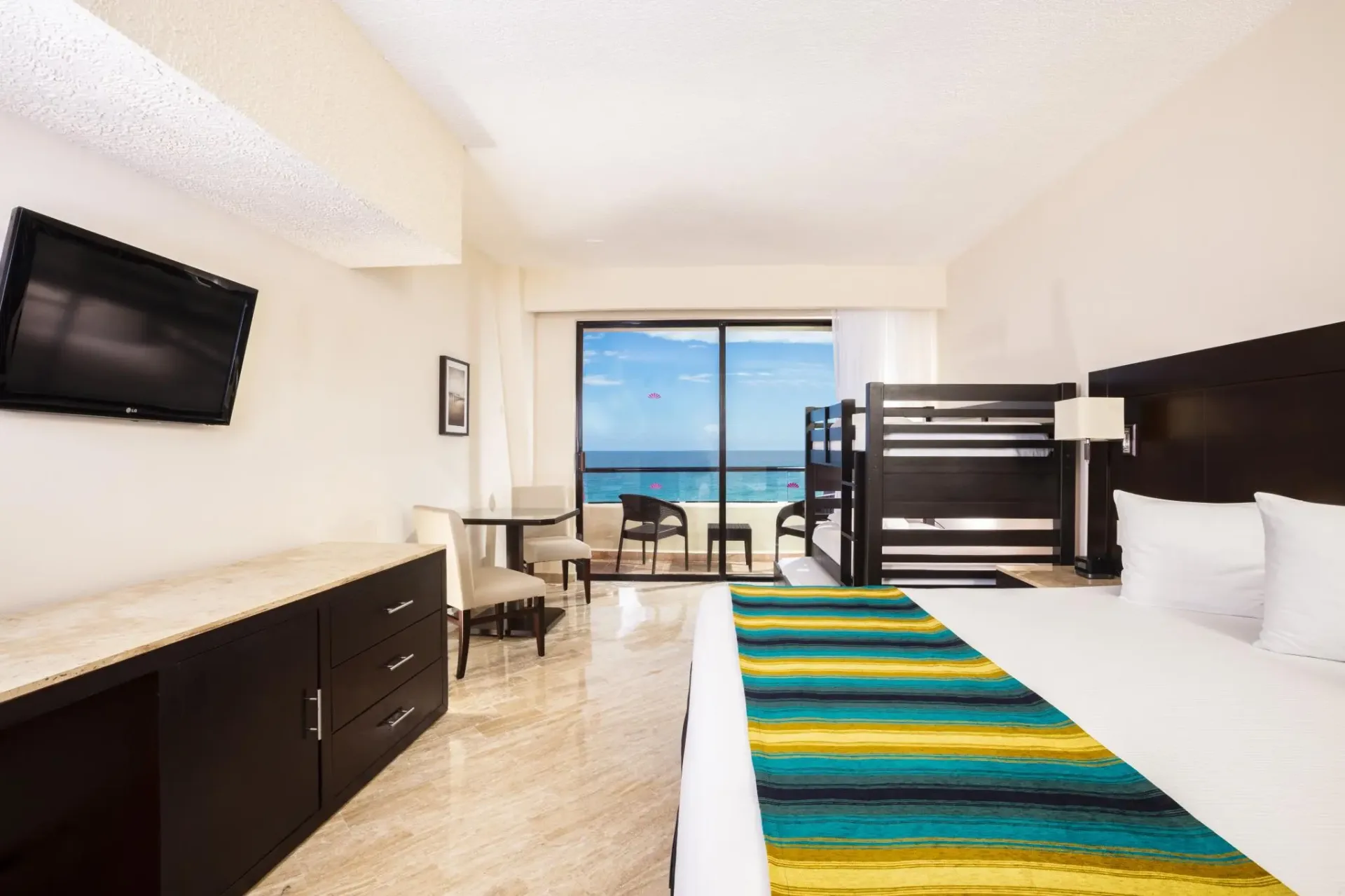 Suite Ocean Front Family en Hotel Xcaret México