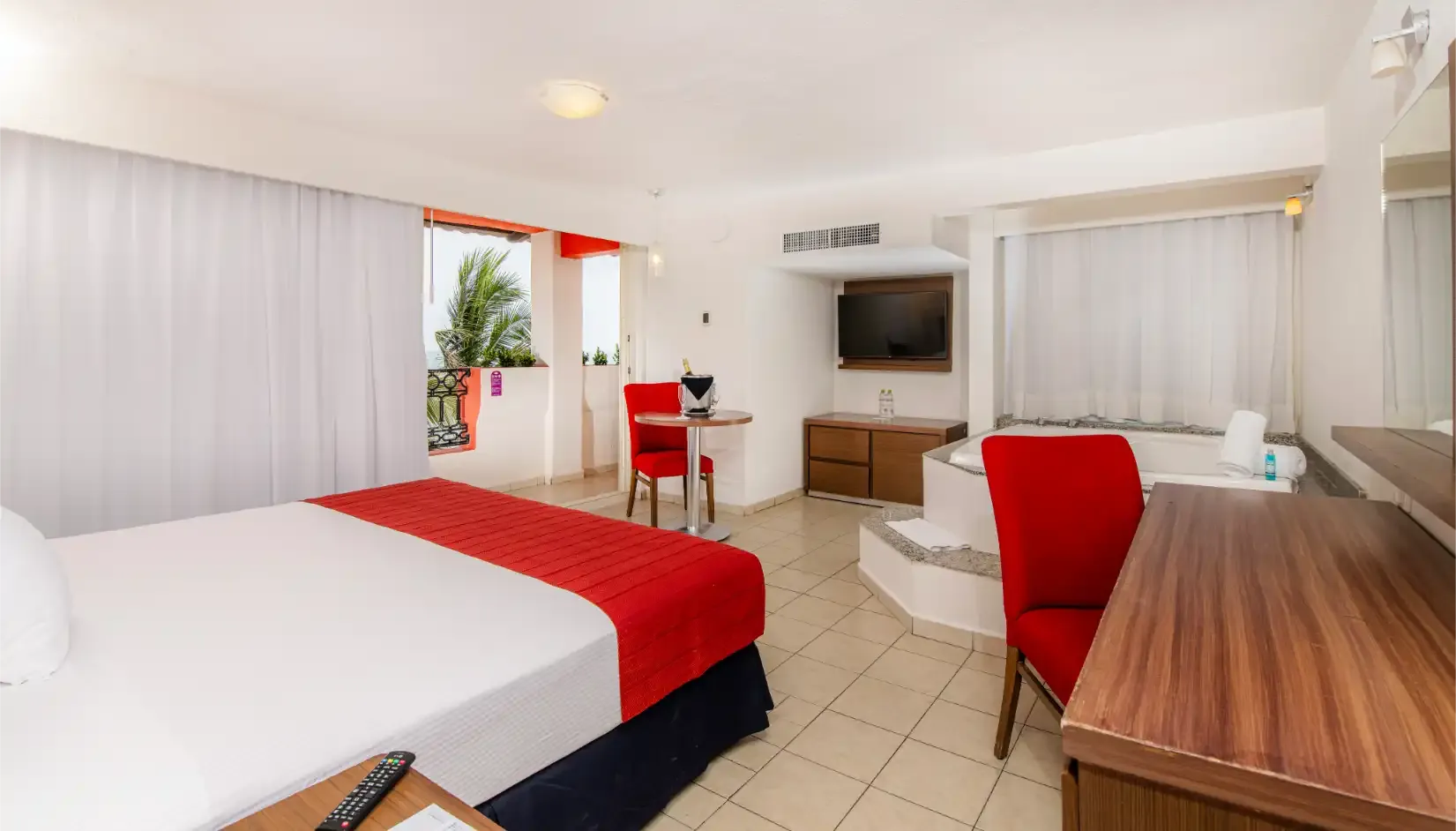 Honeymoon Suite en Crown Paradise Club Puerto Vallarta
