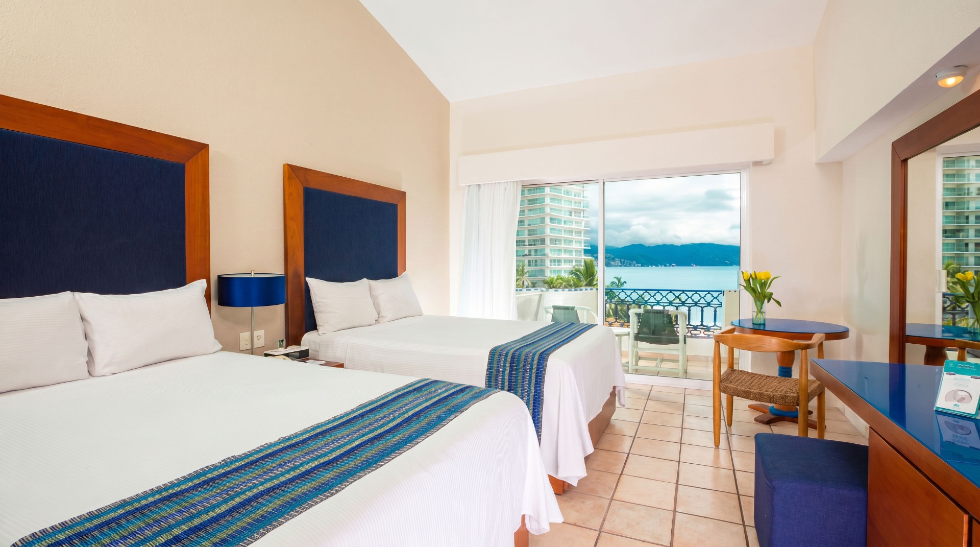 Frente al Mar Deluxe Doble en Crown Paradise Golden Puerto Vallarta