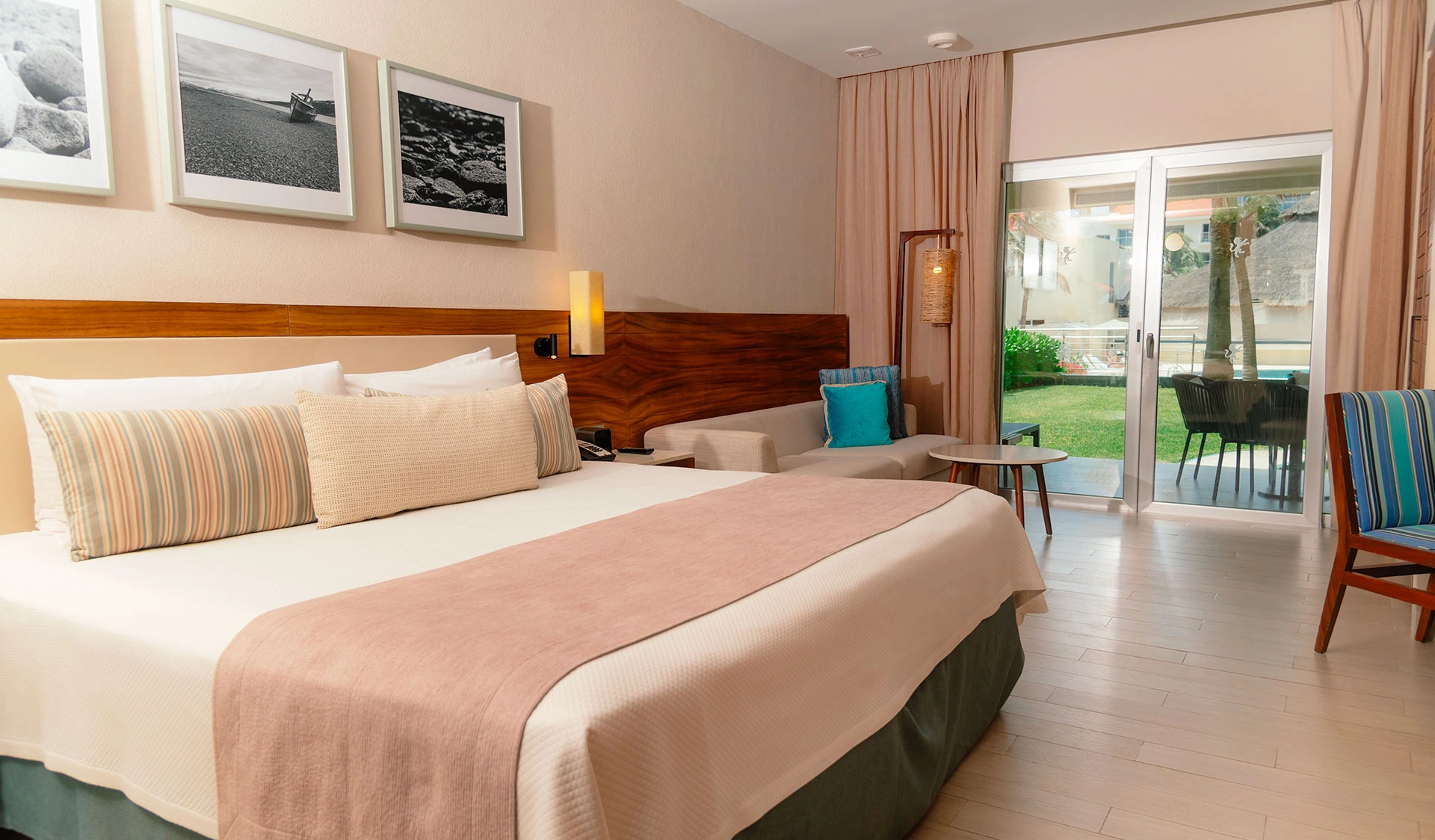 Deluxe Suite King en Hotel Emporio Cancún