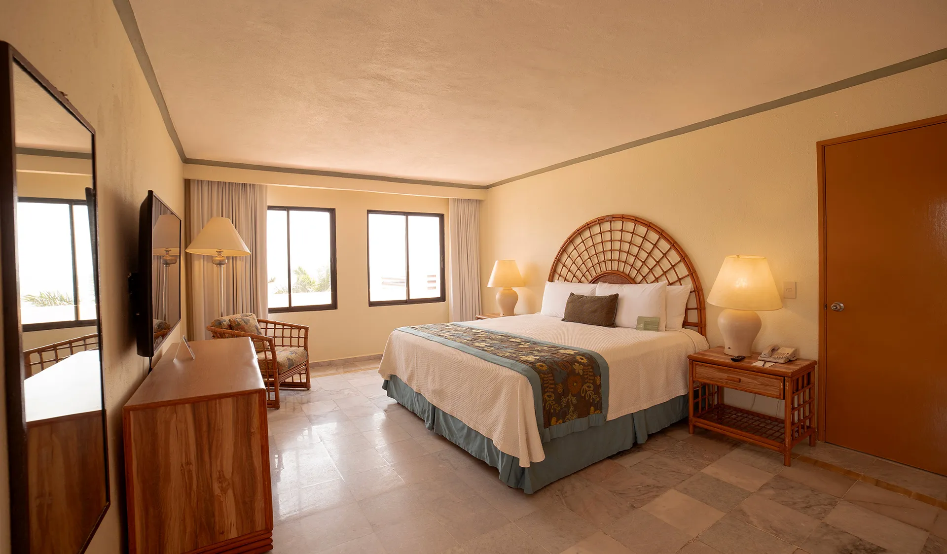 Junior Suite King Frente al Mar en Hotel Samba Vallarta