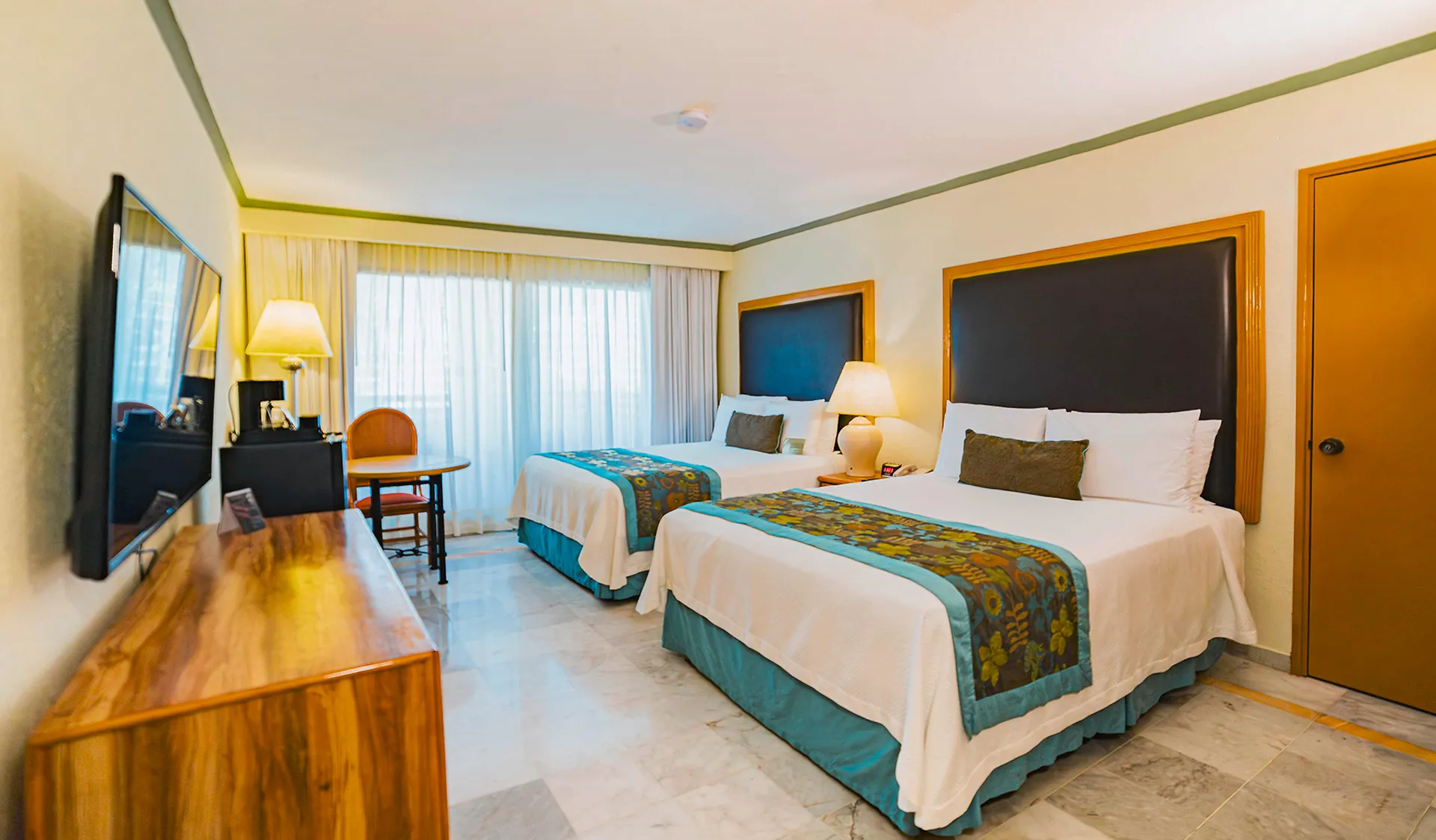 Suite Doble con Terraza en Hotel Samba Vallarta